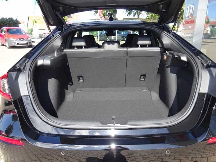 Honda Civic e: HEV 2.0 i-MMD Hybrid Advance *Adaptives Fernlicht