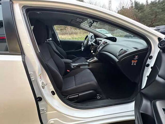 Honda Civic 1.8 i-VTEC Automatik Sport