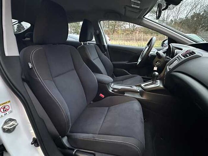 Honda Civic 1.8 i-VTEC Automatik Sport