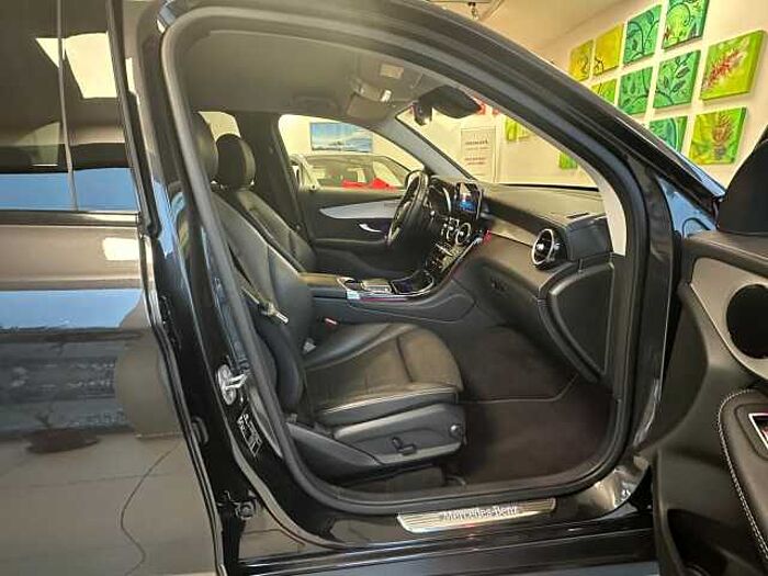 Mercedes-Benz GLC 200 4Matic 9G-TRONIC Exclusive GLC 200 4Matic 9G-Tronic