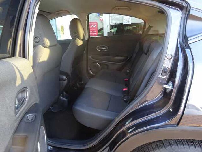 Honda HR-V 1.5 i-VTEC Elegance *Allwetterräder*Navi