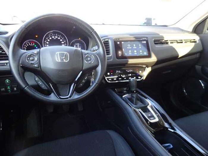 Honda HR-V 1.5 i-VTEC Elegance *Navi, Rückfahrkamera