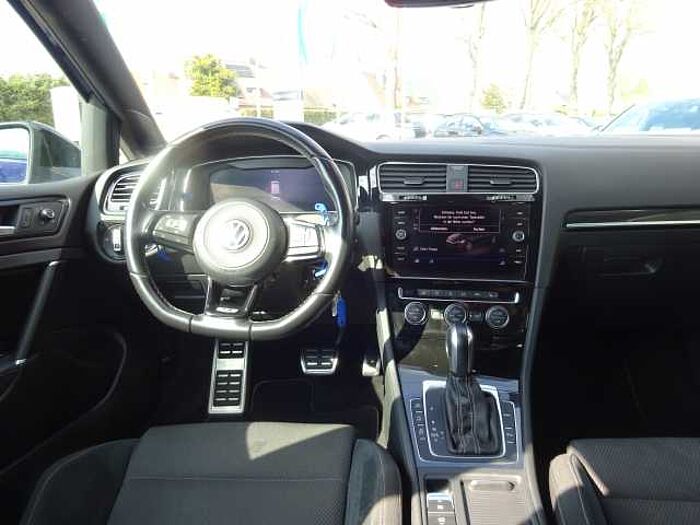 Volkswagen Golf VII Variant R 2.0 TSI OPF 4Motion DSG