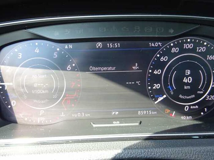 Volkswagen Golf VII Variant R 2.0 TSI OPF 4Motion DSG