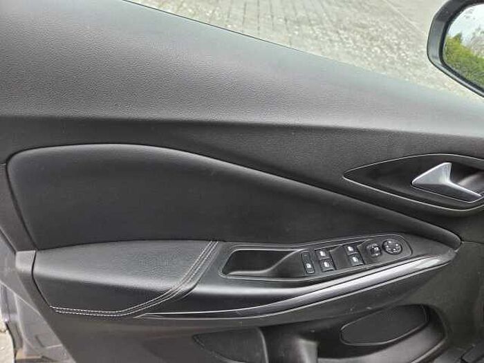 Opel Grandland X X 1.6 Start/Stop Automatik Design Line