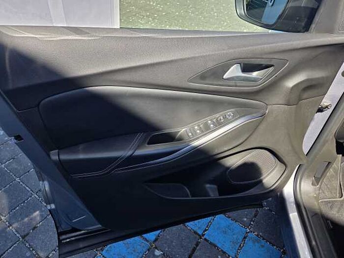 Opel Grandland X X 1.6 Start/Stop Automatik Design Line