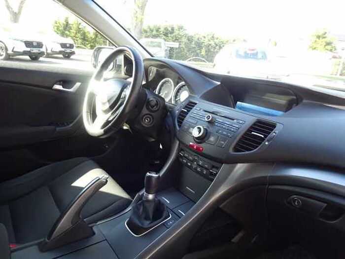Honda Accord Stufenheck 2.0 Elegance Advantage *Xenon, FSE, Kurvenlicht