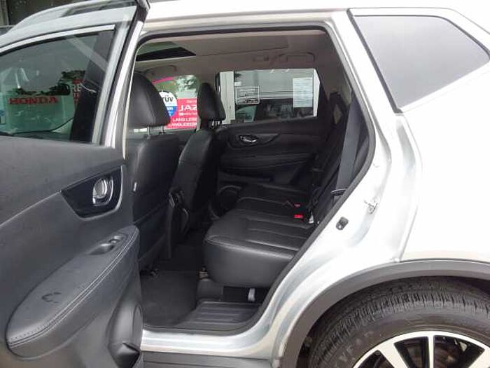 Nissan X-Trail 1.6 DIG-T Tekna *Leder, Lenkradheiz, 7 Sitze