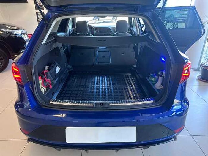 SEAT Leon ST 2.0 TSI DSG OPF FR