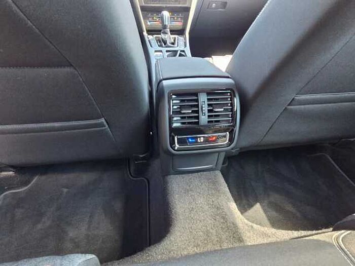 Volkswagen Passat Variant Diesel 2.0 TDI SCR DSG Business