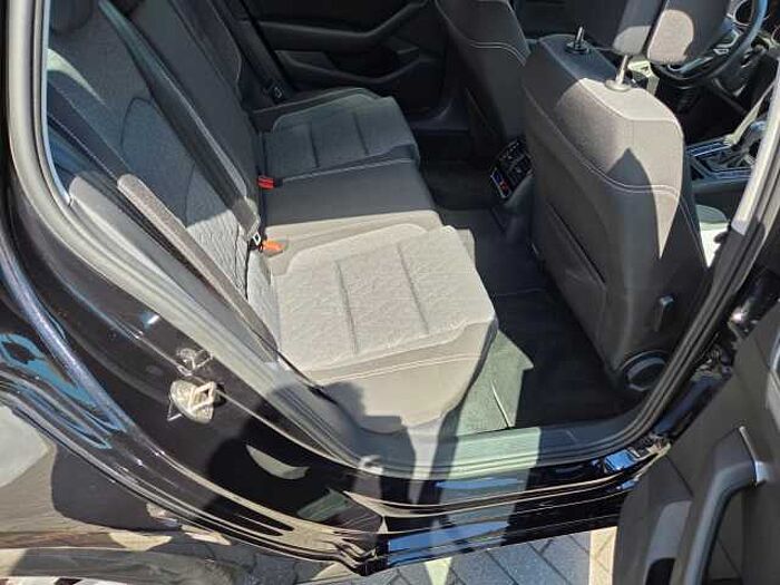 Volkswagen Passat Variant Diesel 2.0 TDI SCR DSG Business