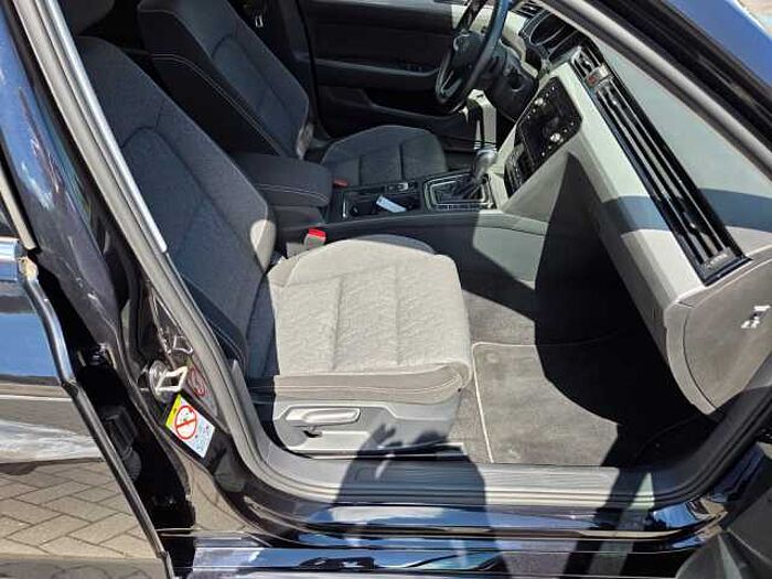 Volkswagen Passat Variant Diesel 2.0 TDI SCR DSG Business
