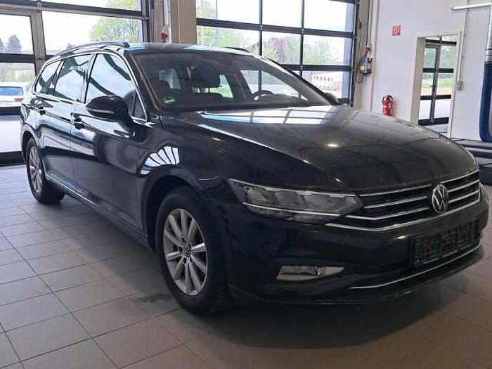 Volkswagen Passat Variant Diesel 2.0 TDI SCR DSG Business