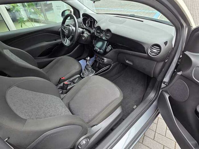 Opel Adam Jam Benzin