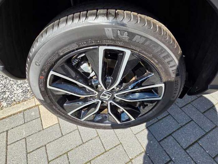 Honda HR-V Hybrid e: HEV 1.5 i-MMD Elegance