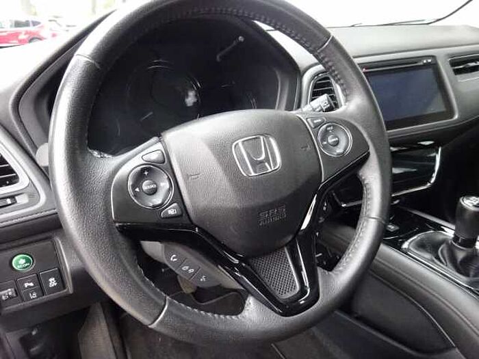 Honda HR-V 1.5 i-VTEC Elegance * Sitzheizung*FSE